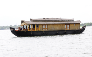 kumarakom-houseboat